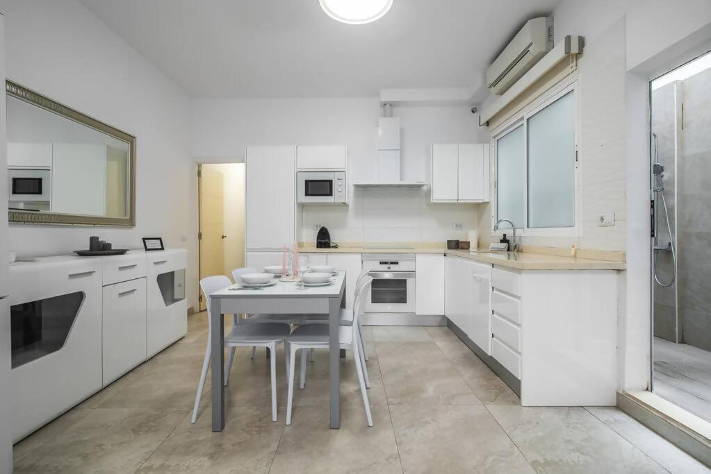Alma Home ,6 Paxs ,Wifi , Playa Canteras, Ocio Las Palmas de Gran Canaria Exterior photo